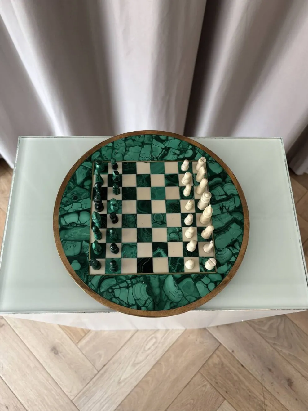 Échiquier en malachite et en ébène