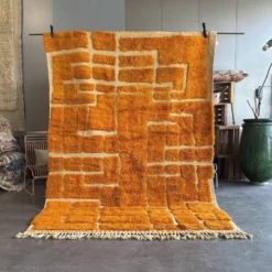 Clementine - Tapis berbère orange en laine sur mesure