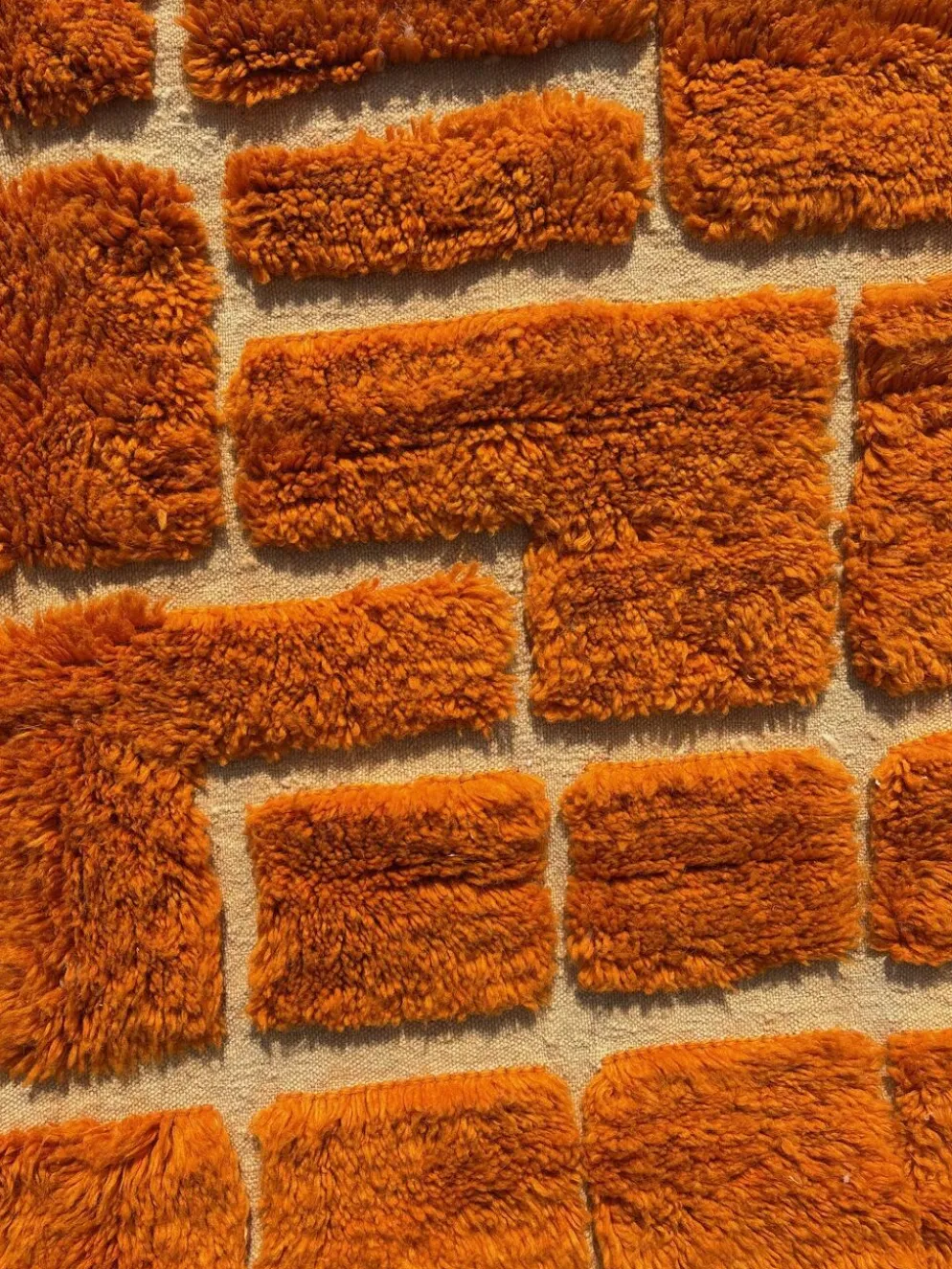Clementine - Tapis berbère orange en laine sur mesure