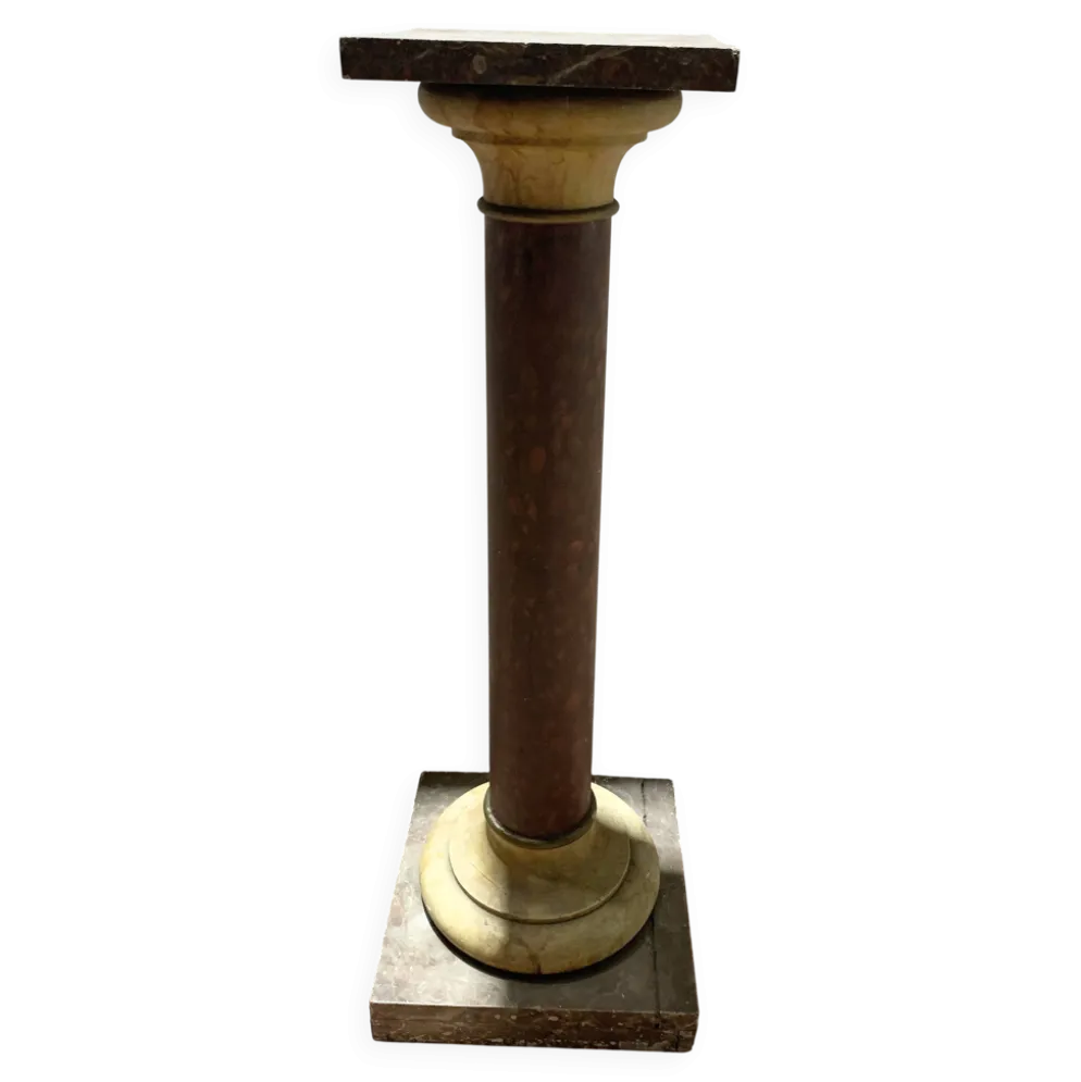 Colonne de présentation de style Louis XVI en hetre patiné XX siècle