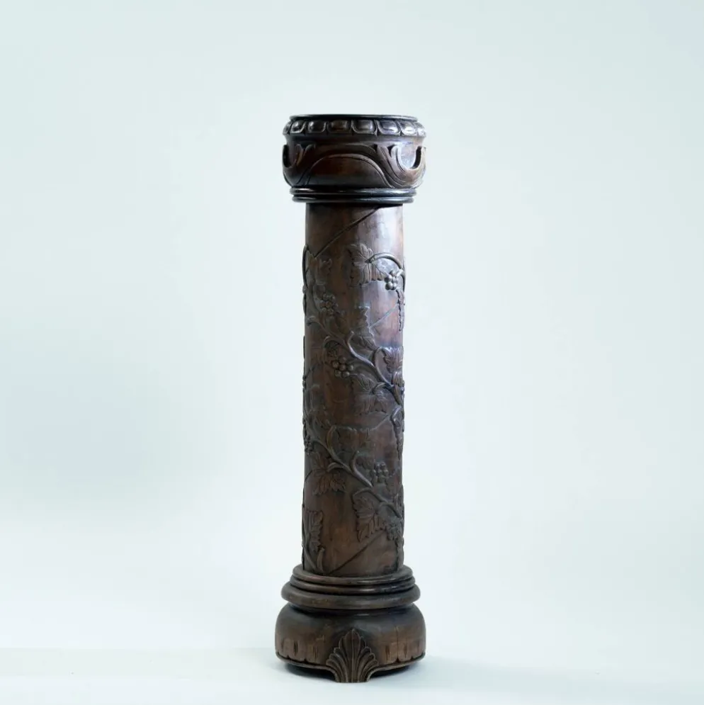 Colonne en acajou sculpté à la main, années 1950