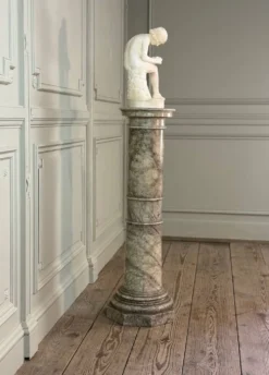 Colonne en albâtre, vers 1880