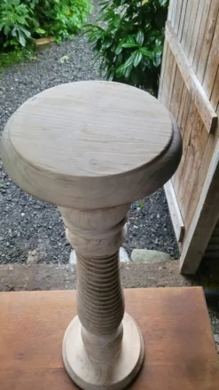 Colonne en bois