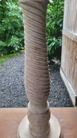 Colonne en bois