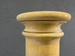 Colonne en céramique émaillée vintage, support d'exposition effet marbre et onyx, 20e siècle