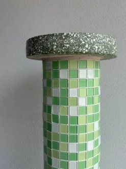 Colonne en mosaïque et terrazza