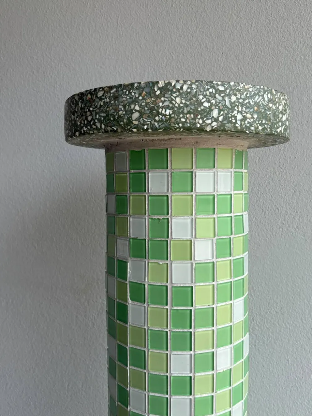 Colonne en mosaïque et terrazza