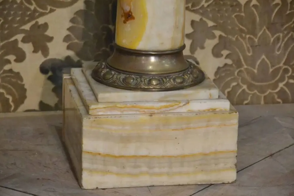 Colonne en onyx fin 19e siècle