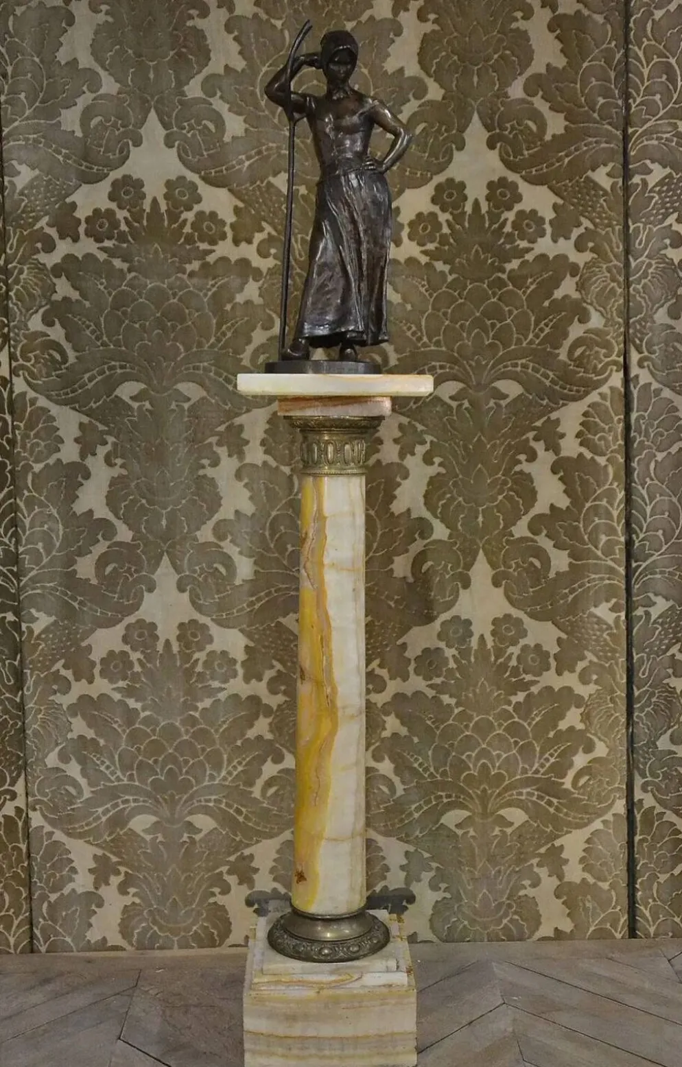 Colonne en onyx fin 19e siècle