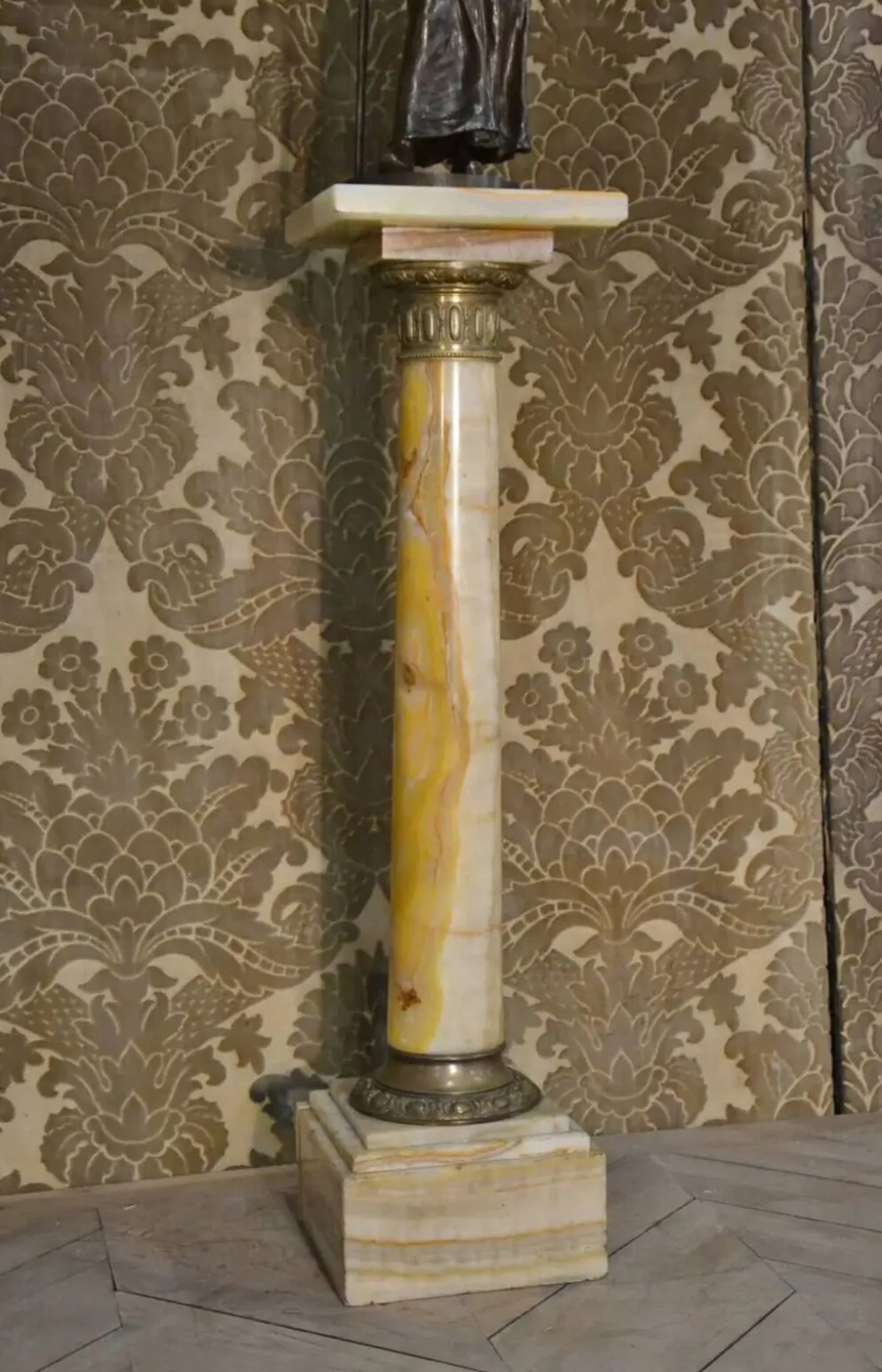 Colonne en onyx fin 19e siècle