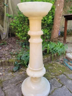 Colonne piédestal en albâtre XIXe