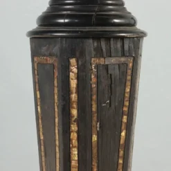 Colonnes anciennes en bois ébonisé et nacre, XIXe siècle