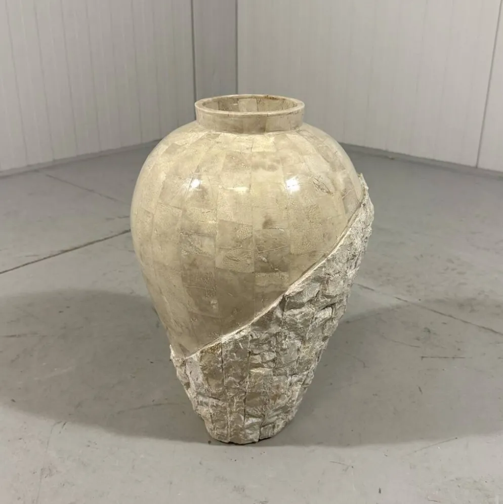 Colonnes et vase en pierre de travertin de Mactan, années 1980