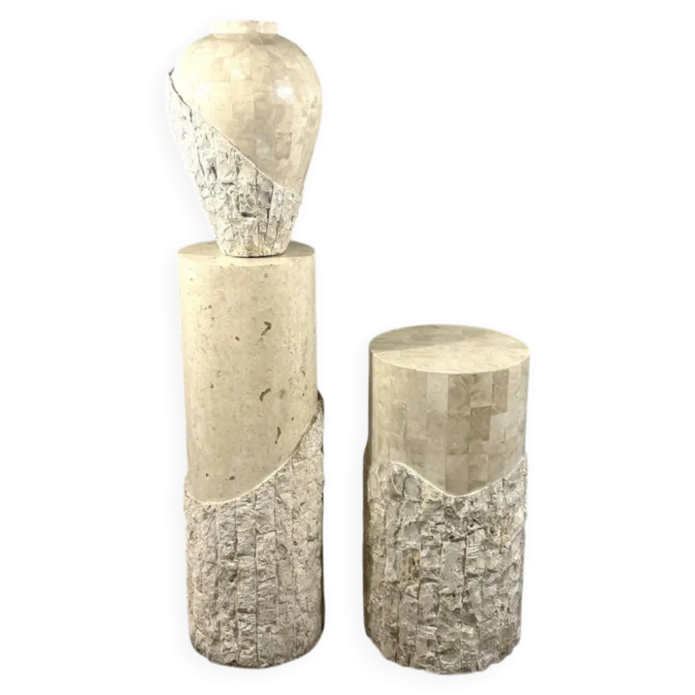 Colonnes et vase en pierre de travertin de Mactan, années 1980