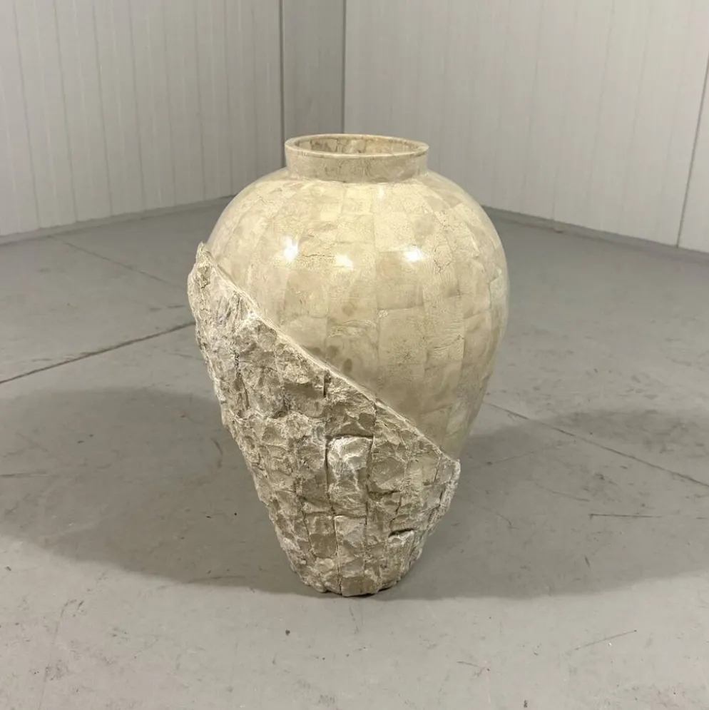 Colonnes et vase en pierre de travertin de Mactan, années 1980