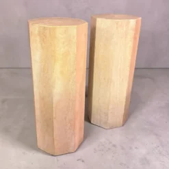 Colonnes / piédestaux en travertin vintage, années 1970, Italie