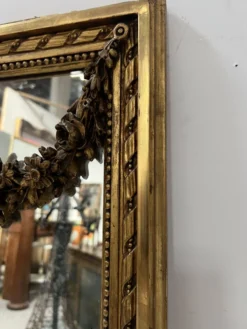 Console et miroir d'entre deux de style Louis XVI en bois doré