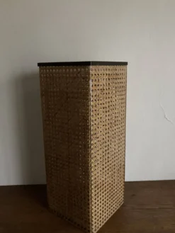 Corbeille à papier cannage et plexiglas 1970