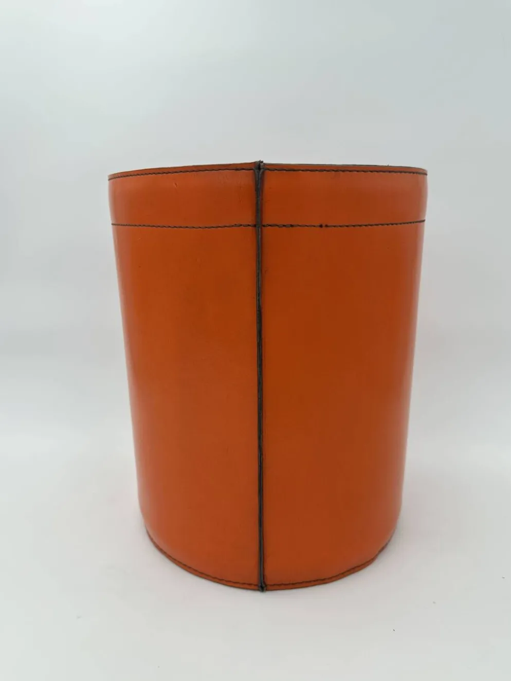 Corbeille à Papier en Cuir Orange Façon Sellier, dans le Goût d'Hermès, Ann