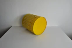 Corbeille à papier jaune RM conçue par Richard Müller, Danemark, années 1970