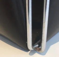 Corbeille à papiers en chrome et skaï
