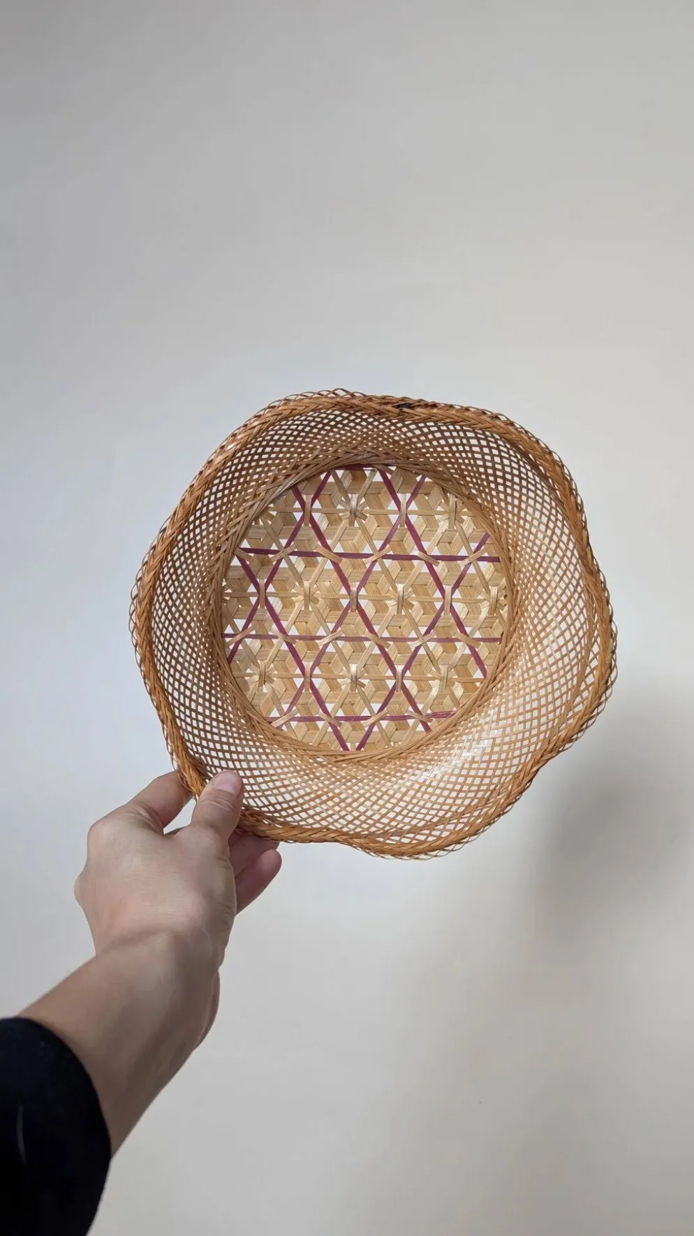 Corbeille tressée en fibre naturelle