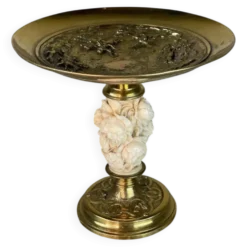 Coupe en bronze doré et ivoire