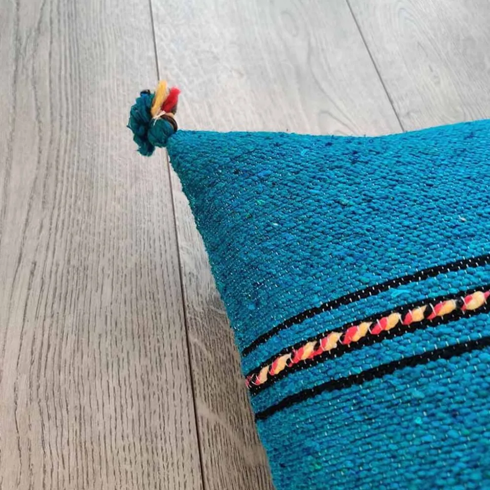 Coussin berbère bleu fait main en coton