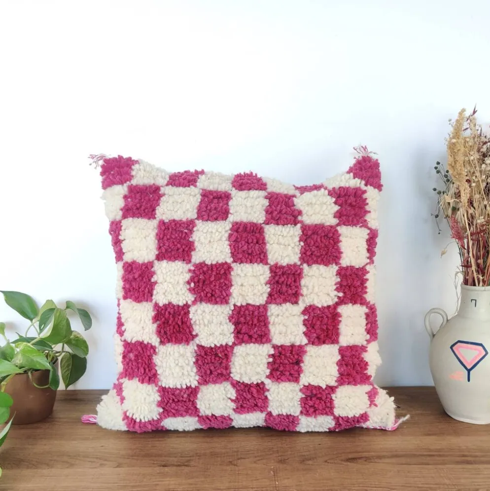 Coussin berbère damier magenta