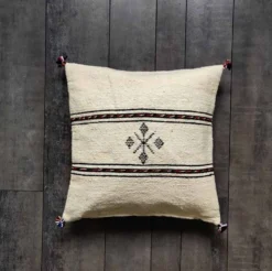 Coussin berbère jaune pâle en coton
