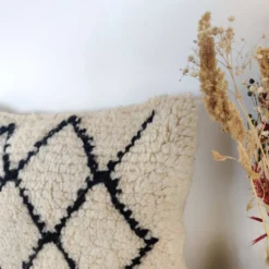 Coussin berbère losanges noirs