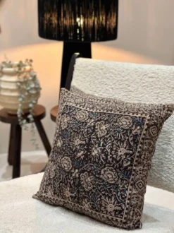Coussin block print fleurs “jardin indien” - brun/bleu
