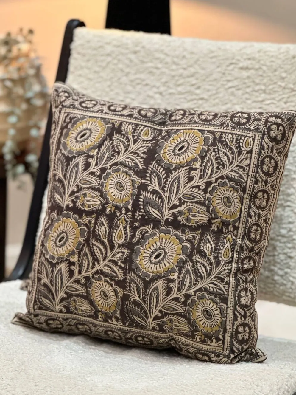 Coussin block print fleurs “jardin indien” - Brun/Jaune
