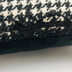 Coussin carré, Housse et Insert, Noir et blanc. Modèle « Tatiana »