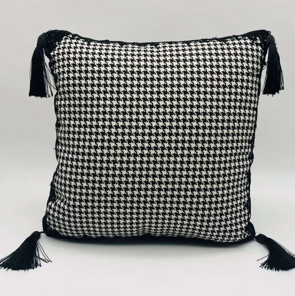 Coussin carré, Housse et Insert, Noir et blanc. Modèle « Tatiana »