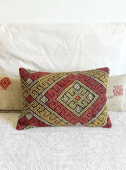 Coussin en kilim en laine tissé à la main vintage, style mauresque, milieu du 20e siècle