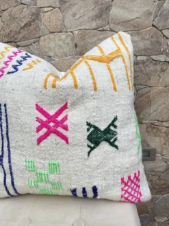 Coussin en laine berbère fait main : Coussin Kilim marocain (45x45cm)