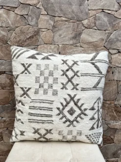 Coussin en laine berbère fait main : Coussin Kilim marocain (45x45cm)