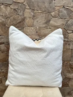 Coussin en laine berbère fait main : Coussin Kilim marocain (45x45cm)