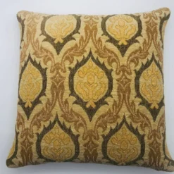 Coussin en tissu ancien. 40 X40 cm.