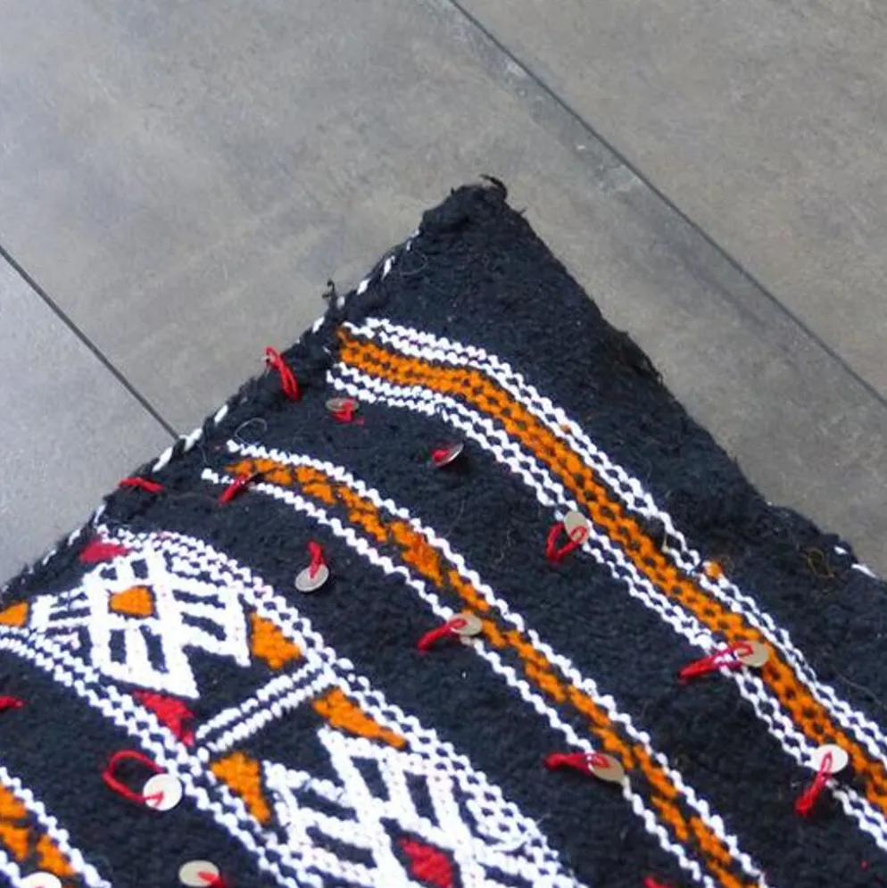 Coussin kilim marocain noir
