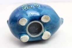 Céramique zoomorphe, Cochon Tirelire en céramique bleue de Rimini, Italie 1970