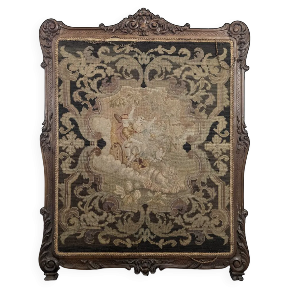 Écran de cheminée Napoléon III en bois sculpté et tapisserie au point