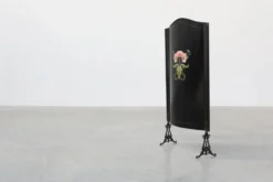 Écran de feu en laque Art Nouveau avec motif floral peint à la main, France