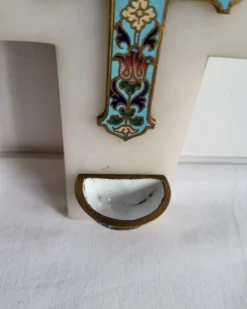 Croix Bénitier en Onyx et émail cloisonné