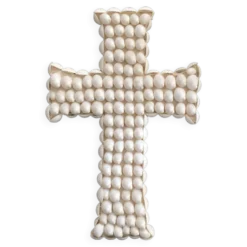 Croix en coquillages