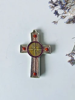 Croix murale en céramique signée Taburet