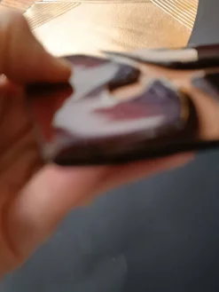 Croix murale en émail rouge et doré sur cuivre Atelier Chehab vintage