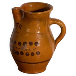 Cruche ancienne en céramique populaire vernissée – Europe centrale, 1974