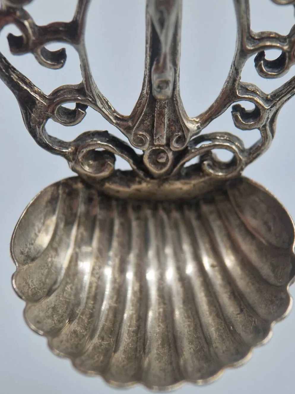 Cuillère coquille en argent 800 religieuse Italie Padoue années 1950